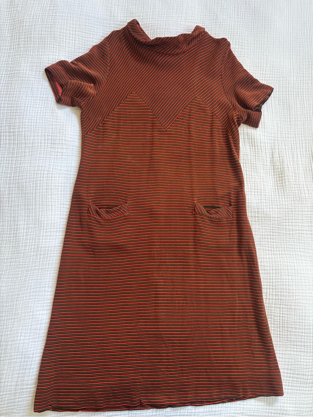 Vintage 70s Midi Dress in Orange and Green Stripes and Short Sleeves